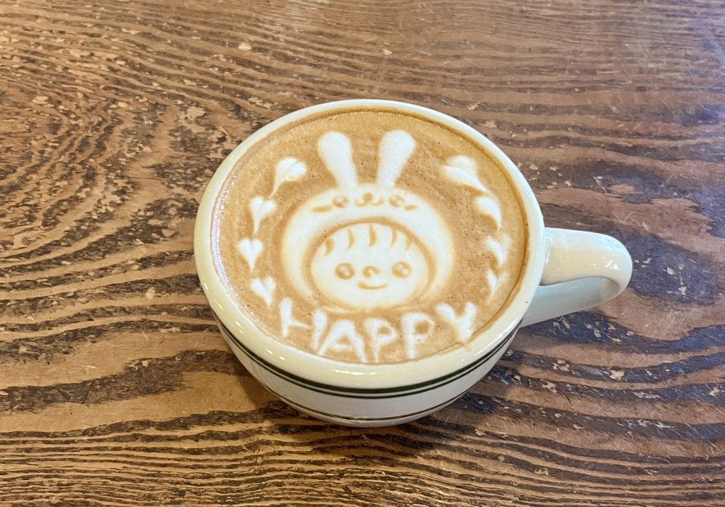 うさぎ&女の子のラテアート